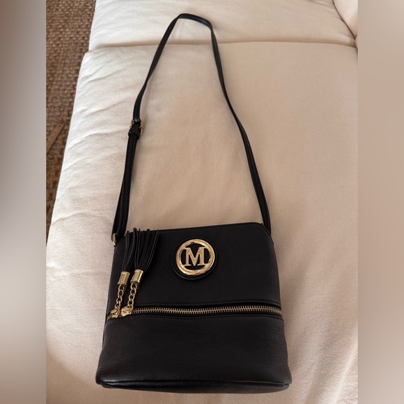 Michael Kors Black Crossbody Bag w/ Gold Accents, max 30” drop strap - Picture 5 of 5